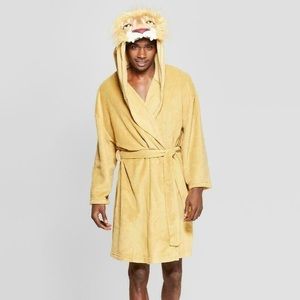 Briefly Stated Lion Bath Robe